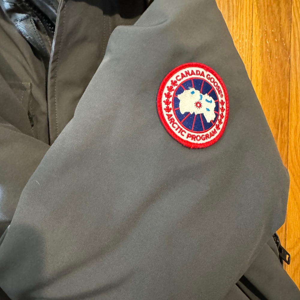 COPY - Men’s heavy Canada Goose